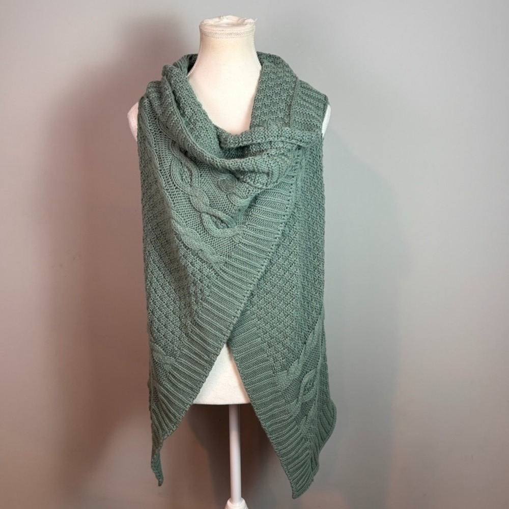 Willow Womens Green 100% Cotton Crochet Snap Closure Womens Shawl size XL boho